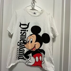 Disneyland resorts Mickey Mouse pre owned t-shirt